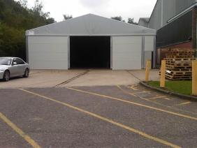 Thermo-insulated temporary storage building case study