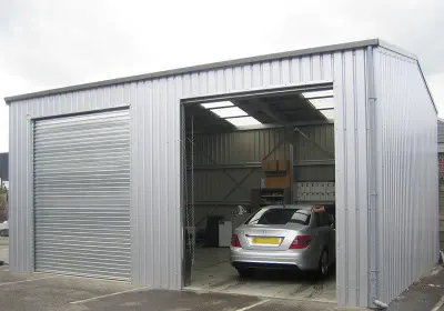 Hughes Mercedes Smart Repair - sthug