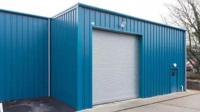 Production and storage facility for fast-expanding commercial lighting specialist