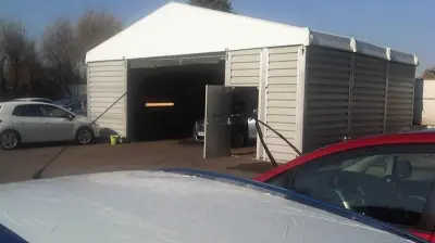 Temporary repair and car valeting building