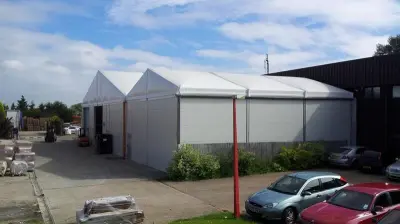 Thermo-roof warehouse buildings joined with gutter