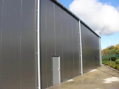 steel roof temporary building