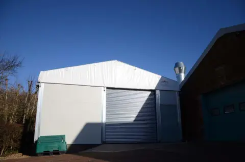 watch company storage building CIT003 1 2