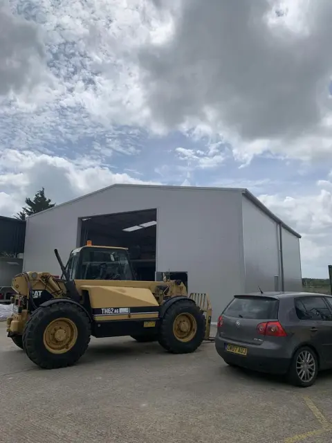 aviation storage facility ibfli002 1 6