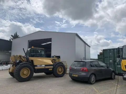 aviation storage facility ibfli002 1 7