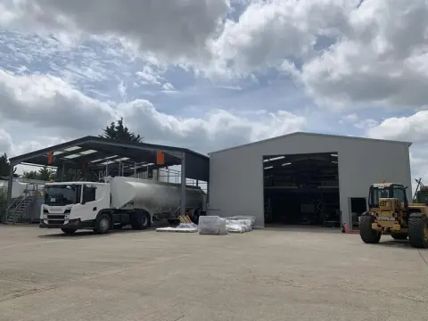 aviation storage facility ibfli002 1 8