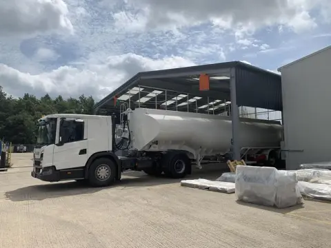 aviation storage facility ibfli002 1 9