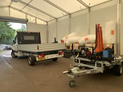 temporary warehouse interior pen003 1 1